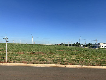 Terreno em Condom�nio � Venda