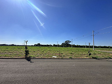 Terreno em Condom�nio � Venda